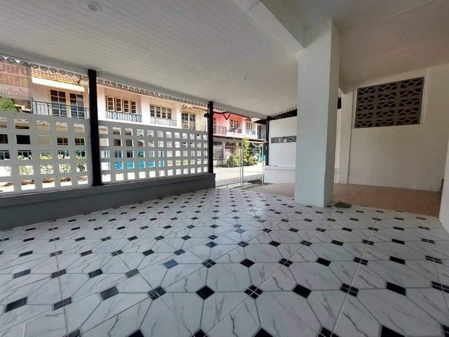 ขายบ้านหลังริมทุ่งนา มีสวน อารมณ์บ้านเดี่ยว บรรยกาศดี