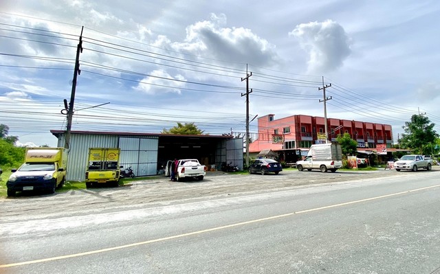 ขายที่ดิน 25 ไร่ พร้อมอาคาร พานิชย์ 8 คูหา เจ้าของขายเอง  ตำบลธารเกษม  อำเภอพระพุทธบาท จังหวัดสระบุรี