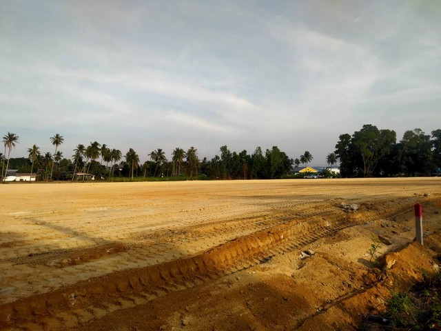 ขายที่ดินทำเลดี 12 ไร่  1 งาน 26 ตารางวา เหมาะสำหรับทำหมู่บ้านจัดสรรค์ เก็งกำไร  ชลบุรี