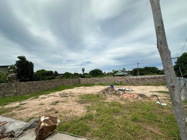 ขายที่ดินสวย เหมาะสร้างบ้านพัก พูลวิลล่า  ห้วยใหญ่  พัทยา 