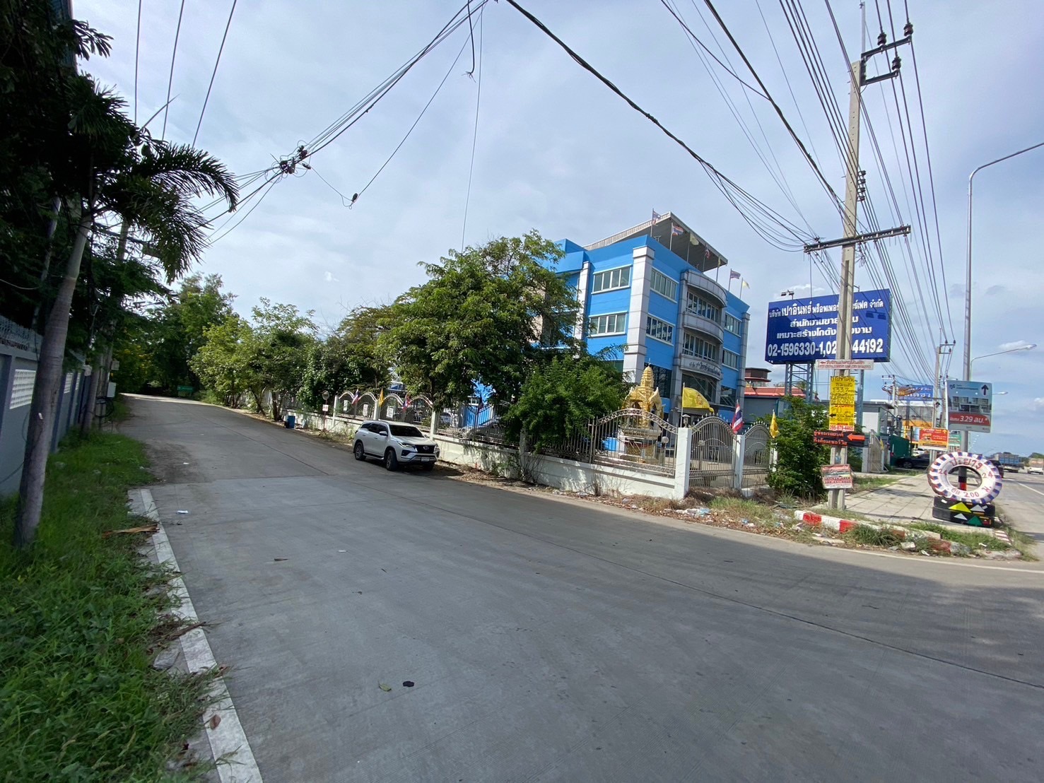 ขายด่วน‼ ที่ดินติดคลองลำโพ 150 ตารางวา ถมแล้วทั้งแปลง โครงการเปาอินทร์ ถนนกาญจนาภิเษก อ.ปากเกร็ด จ.นนทบุรี