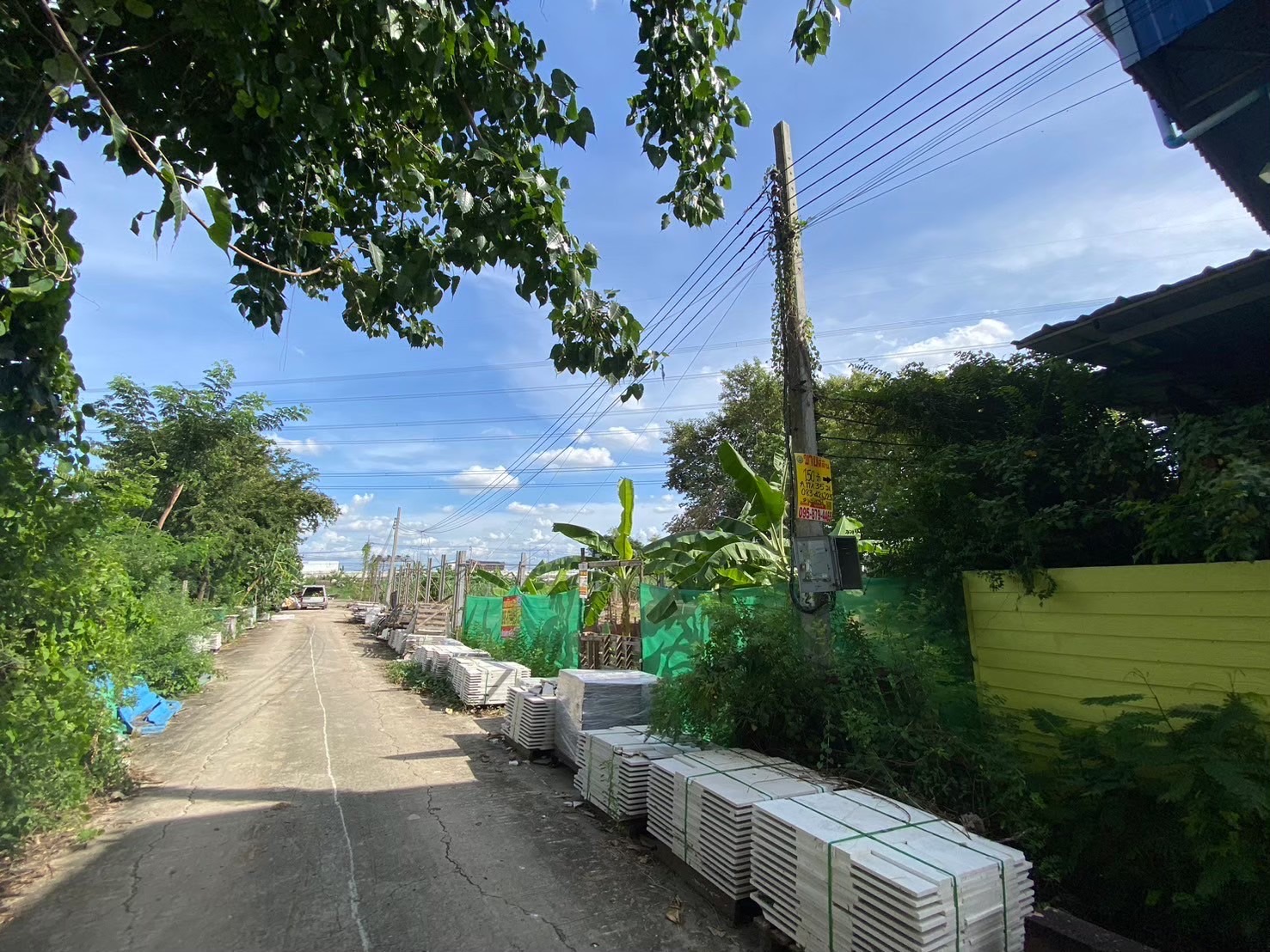 ขายด่วน‼ ที่ดินติดคลองลำโพ 150 ตารางวา ถมแล้วทั้งแปลง โครงการเปาอินทร์ ถนนกาญจนาภิเษก อ.ปากเกร็ด จ.นนทบุรี