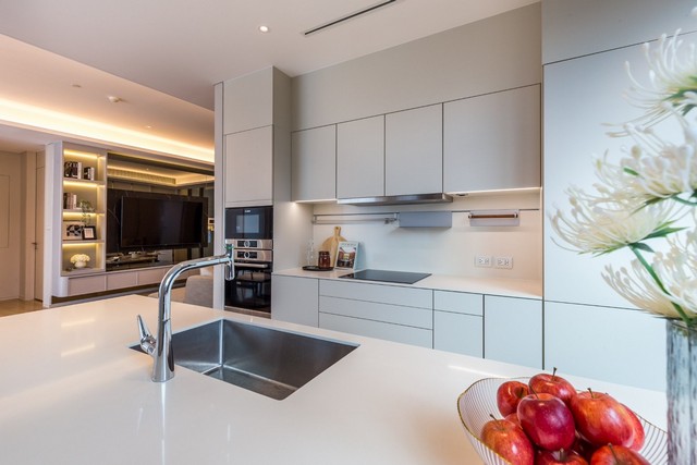  บ้านสินธร – Super Luxury Condo ใจกลางซอยหลังสวน