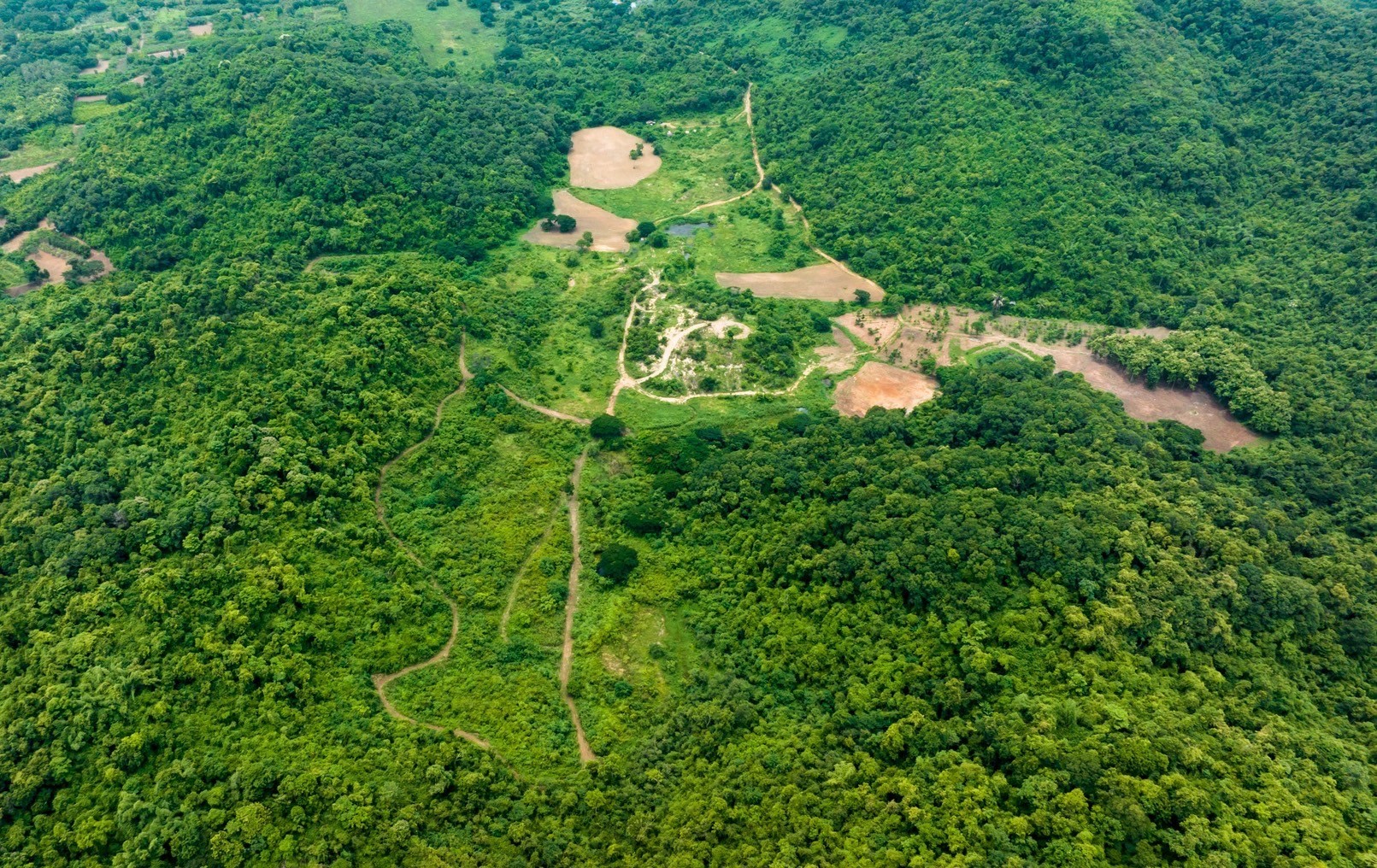 ขายที่ดินเปล่า ติดถนน 109 ไร่  เจ้าของขายเอง ตำบลชะอม อำเภอแก่งคอย จังหวัดสระบุรี