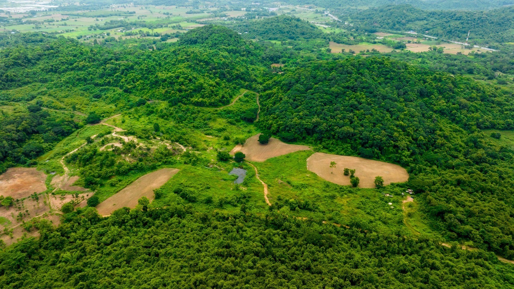 ขายที่ดินเปล่า ติดถนน 109 ไร่  เจ้าของขายเอง ตำบลชะอม อำเภอแก่งคอย จังหวัดสระบุรี