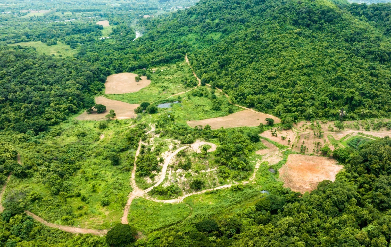 ขายที่ดินเปล่า ติดถนน 109 ไร่  เจ้าของขายเอง ตำบลชะอม อำเภอแก่งคอย จังหวัดสระบุรี