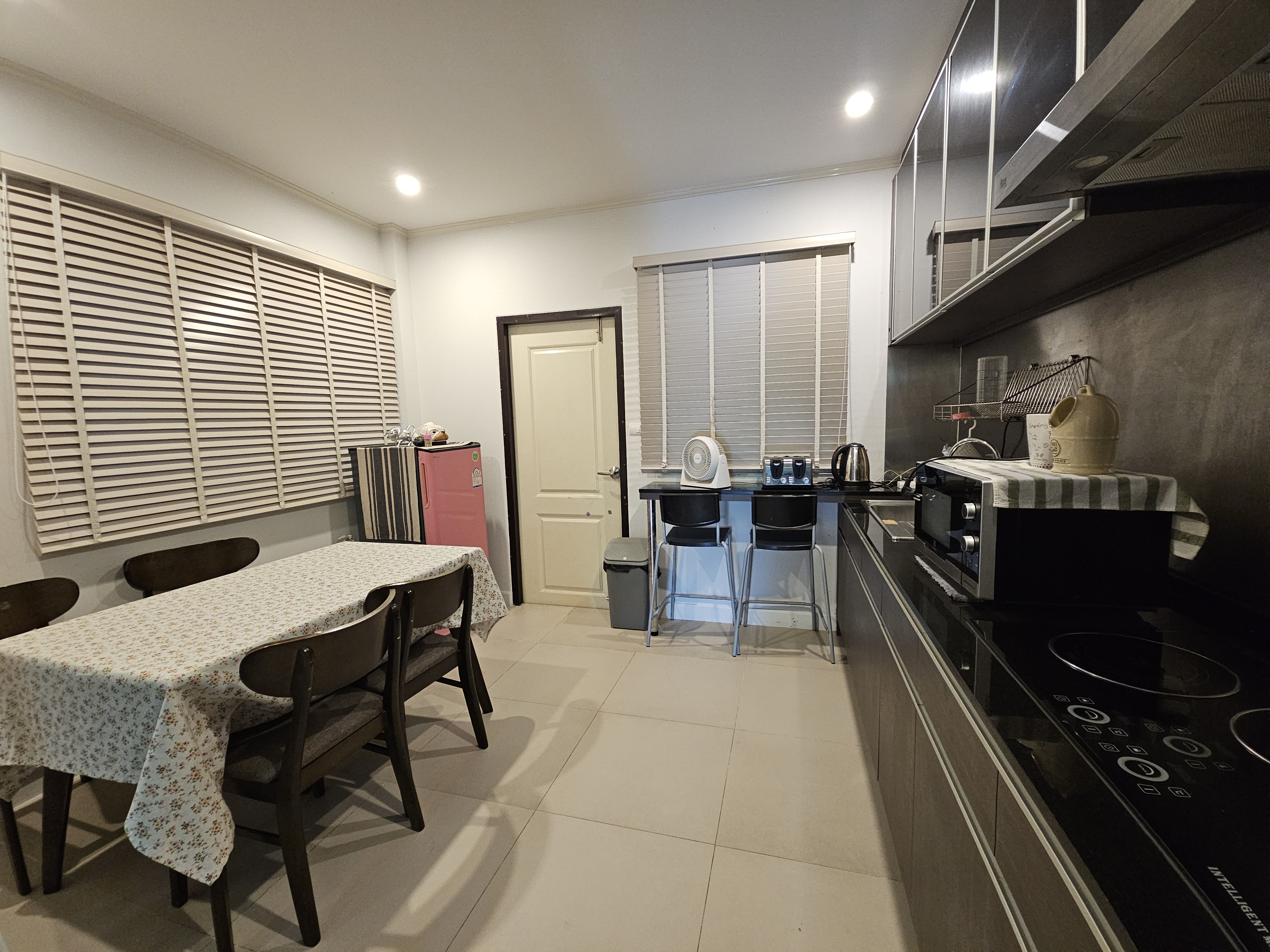 ขาย/เช่า บ้านเดี่ยวหรู ลัดดารมย์ วงแหวน-รามอินทรา (โครงการ Q House)
