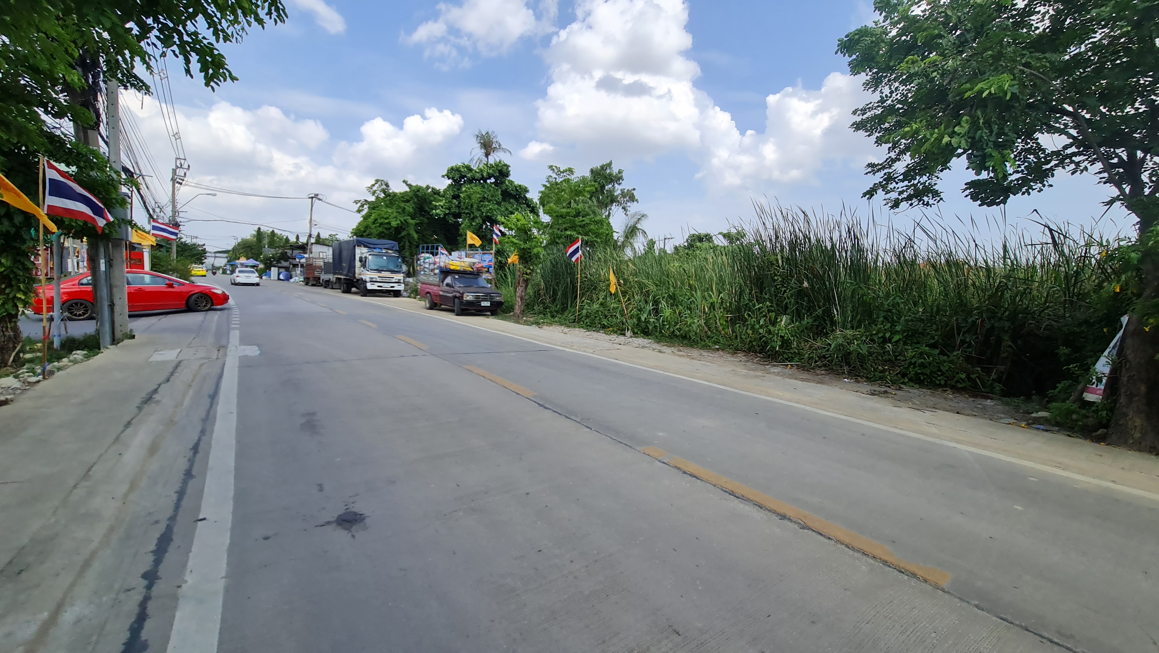 ขายด่วน! ที่ดินทำเลทองตลิ่งชัน 15 ไร่เศษ ติดถนนบางระมาด ใกล้ตลาดน้ำคลองลัดมะยม