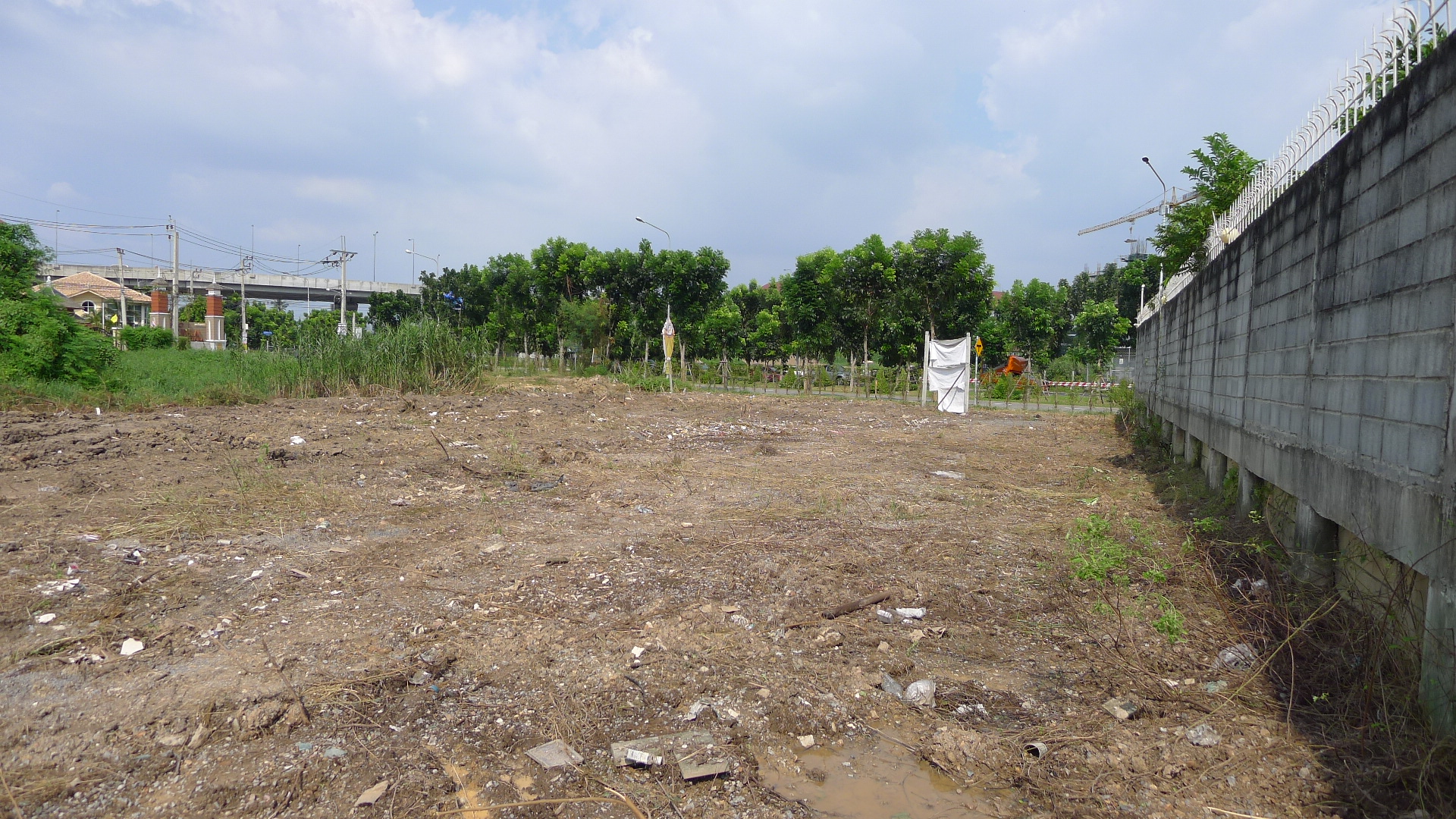 ขายด่วน! ที่ดินแปลงมุม ทำเลทองพุทธมณฑล สาย 1 (ซอย 35)